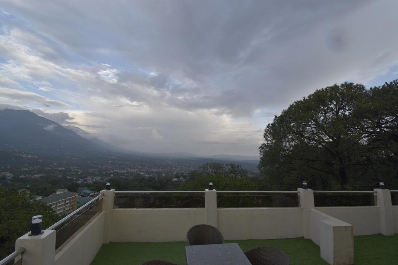 Hotel The Royal Castle Hot And Cold Centralized Dharamsala Exteriér fotografie