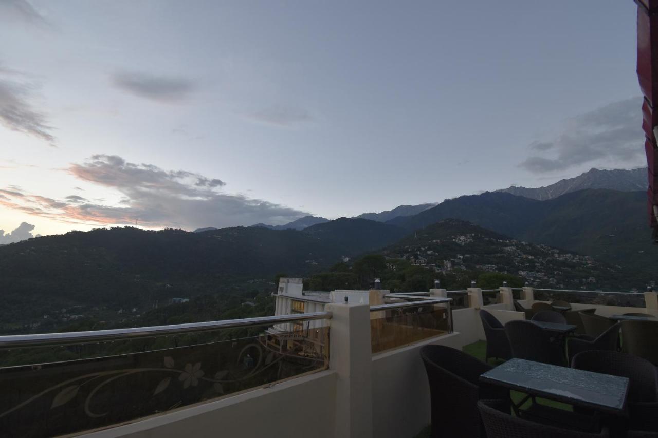 Hotel The Royal Castle Hot And Cold Centralized Dharamsala Exteriér fotografie